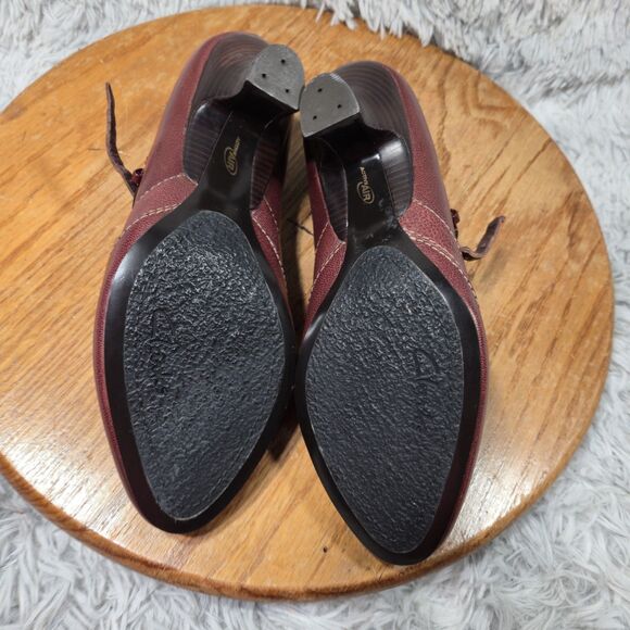 Clarks Artison Womens Size 7 Dark Red Leather Mary Jane Brazillian Made Heels - Picture 6 of 9